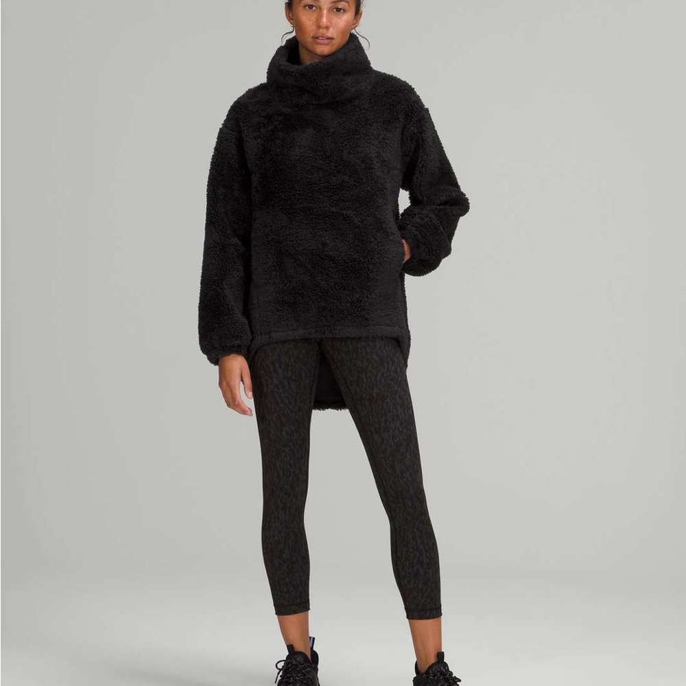 lululemon athletica warmth restore pullover size 10
